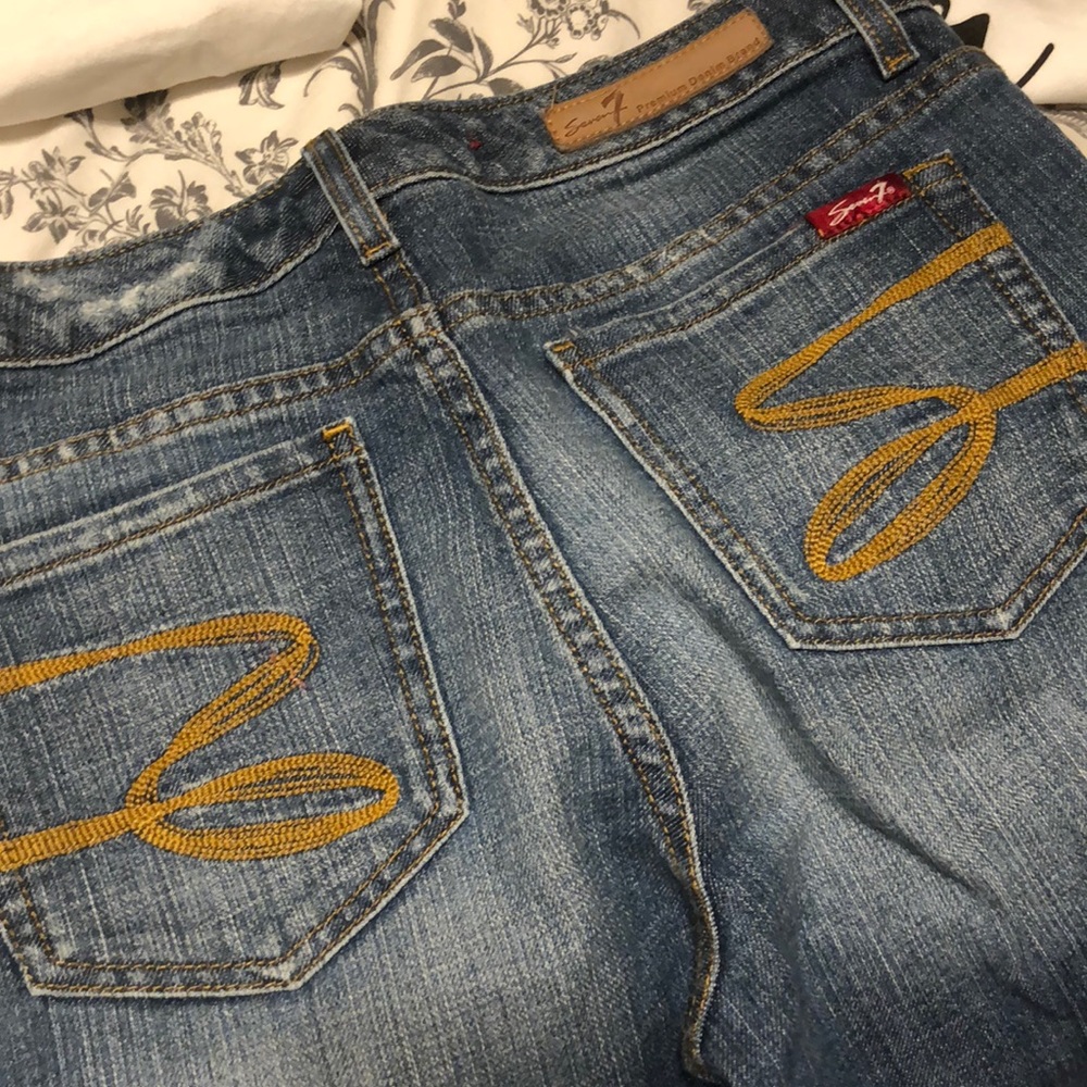 Seven7 Jeans. Like new. Size 6 flare/bootcut